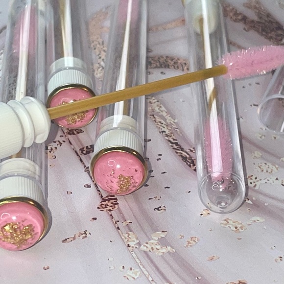 Lash Brush - Picture 2 of 2